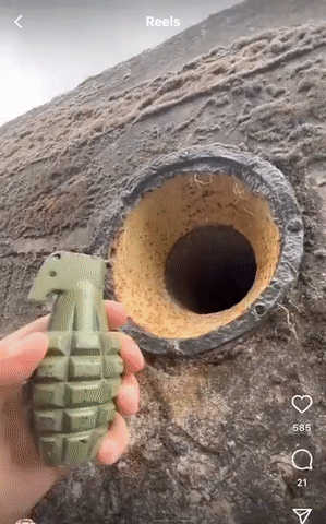 2차 대전 벙커에 있는 가짜 환풍구