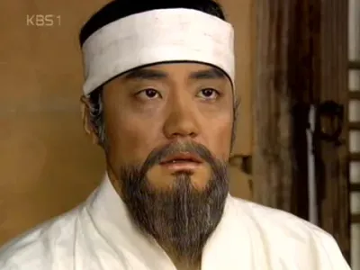 이번에 구조조정 당한 회사사람들 위로금 2천받고 나가더라