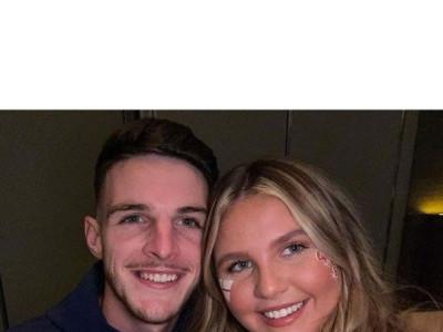 외모로 계속 조롱 당해서 인스타 계정 없앴던 축구선수 여자친구