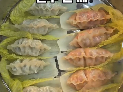 만두 찔 때 배추를 깔아보세요!