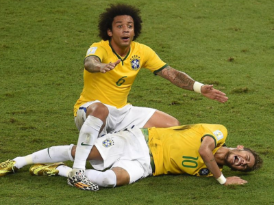 ㅈㄴ 황당한 축구선수 부상