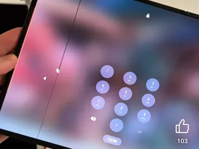 국내 1호 트라이폴드 파손ㅋㅋ