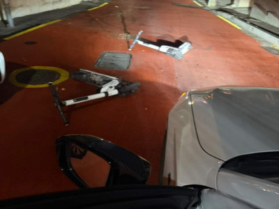 보자마자 쌍욕 나오는 길거리 공유 킥보드 테러