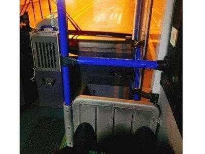 은근히 매니아층이 있다는 버스 자리.jpg