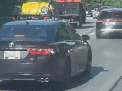 분명이 3명 있었거든 gif