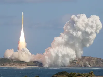 한국 vs 중국 vs 일본 24시간동안 벌어진 로켓 발사 현황
