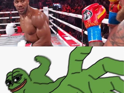 오늘자 유튜버 패버린 복서 경기 중 표정.JPG