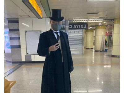 친구 결혼식 간다고 풀착장함