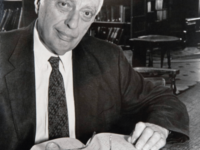 소년 시절 셰퍼드 때문에 죽을 뻔했던 대학자