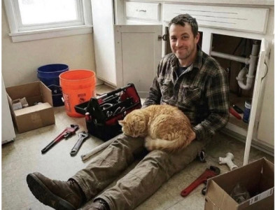 싱크대 고치러 온 기사님이 20분동을 일을 안해요