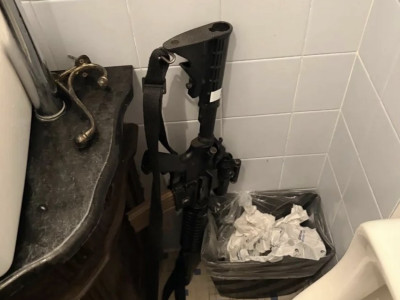 "이런 얼빠진"…도심 투입 美주방위군, 호텔 화장실에 소총 두고가