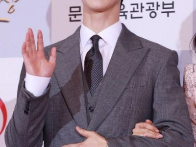 어느 배우의 영화같은 데뷔 썰.jpg