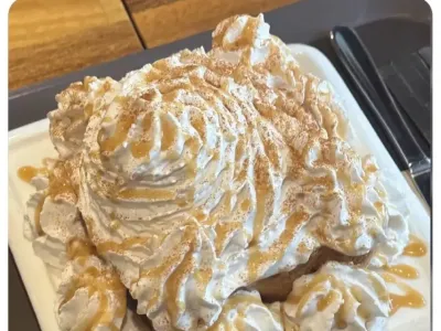 친구가 휘핑크림 많이 달라고 함...