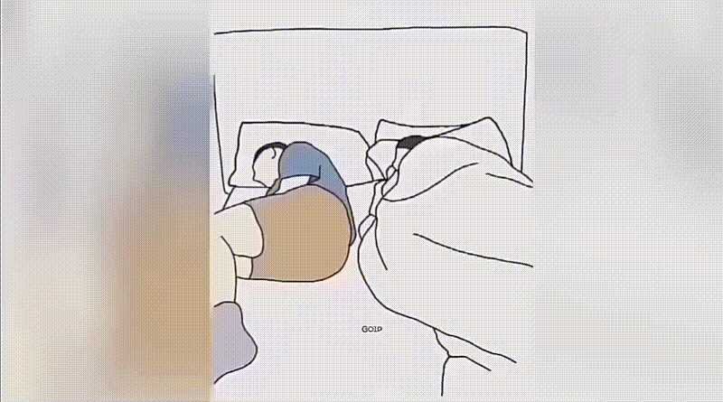 잘 때 추워하는 남편을 본 아내