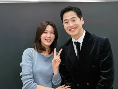 24년만에 재회한 “넌 학생이고 난 선생이야!”.jpg