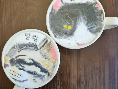 심야식당을 다시보는중인데 이 캐릭터.. 일본총리 같아서 자꾸 신경쓰인다