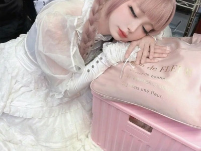 두딸을 키우는 일본 미모의 48세.jpg