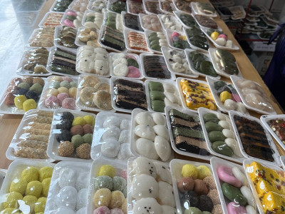 한국 떡집에서 먹은 떡에 감동받은 일본인