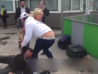 동물보호단체 노숙자 강아지 강탈사건