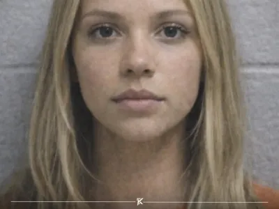 "나랑 영화 봐” 피자 배달원 집에 가둔 20대 여성