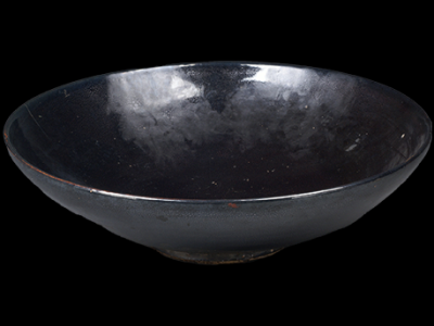 현대적 감성이 느껴지는 전근대 중국 도자기들