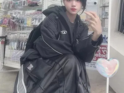 천 년에 한 번 나올까 말까 한 아줌마.jpg