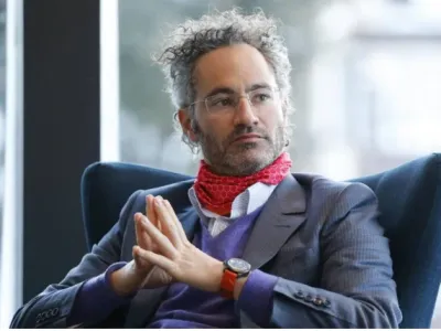 팔란티어 CEO가 AI로부터 안전하다고 언급한 두 집단