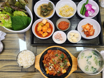 10,000원짜리 제육볶음 퀄리티