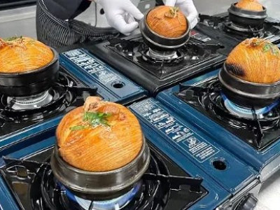 이번에 새로나온 돼지국밥 빵.jpg
