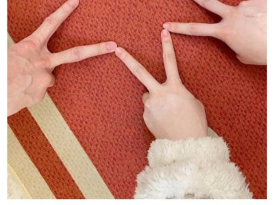 수달은 새끼를 낳으면 이곳저곳 돌아다니며 자랑하는 습성이 있습니다.jpg