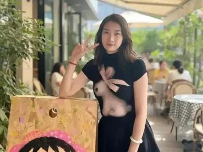 논란의 노출녀