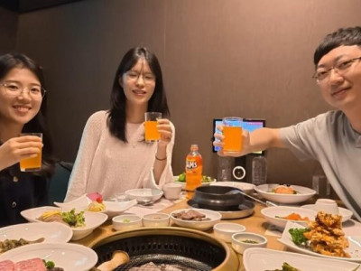 100만 유튜버가 출연한 충주시 유튜브 근황.jpg