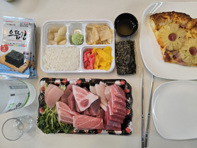 혼술중인데.외롭네요