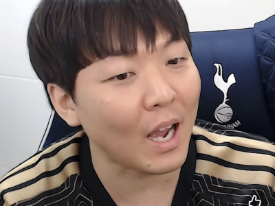 황덕연 싸인 거부 논란