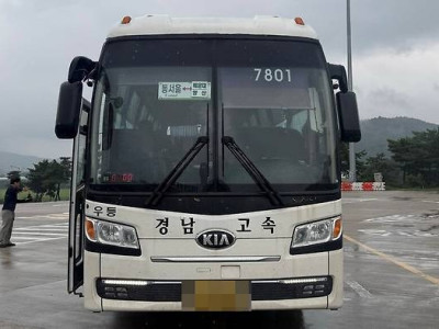 “용변 실수한 승객 씻겨준 버스기사 찾습니다” 국토장관 나서