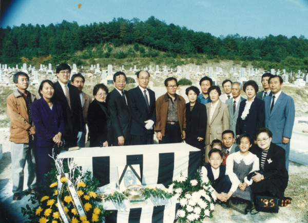 bt9eb0630d6050f8239fbf389d0a0afbb0.jpg