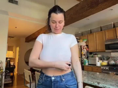 가슴 축소 수술한 외국 눈나