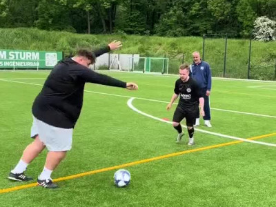 축구로 90kg 감량한 한 외국인