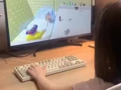 여자 유치원생 로블록스 피지컬 근황.gif