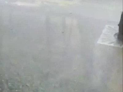 긴급 피난민 받아주는 가게