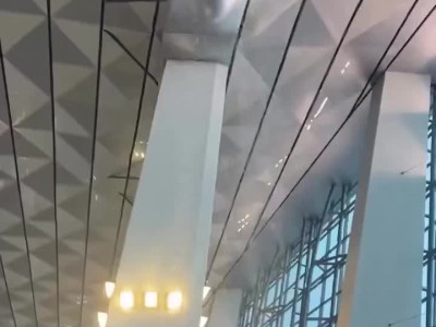 인도네시아 수카르노 하타 국제공항 폭우에 지붕 붕괴