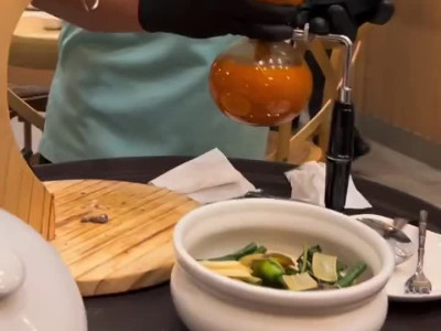 한국풍 김치찌개.gif