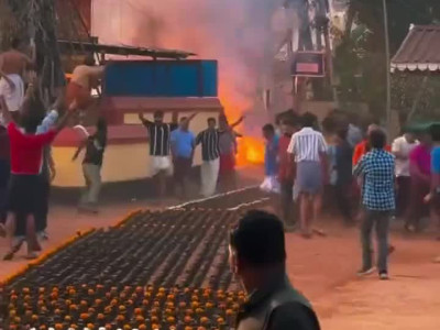 인도의 흔한 불꽃축제.gif