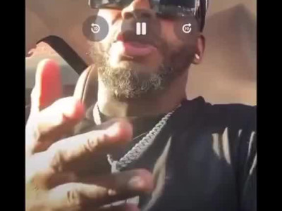 스트리밍 중 강도에게 살해당하는 남자