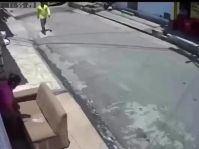 가구 닦고 햇볕에 말릴 때 조심해야 하는 이유.mp4