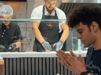 이탈리아에서 피자 먹는 법 배우기.gif