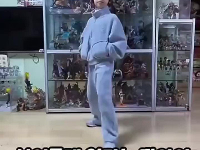 태권도 학원에서 기깔나게 배워왔다는 딸