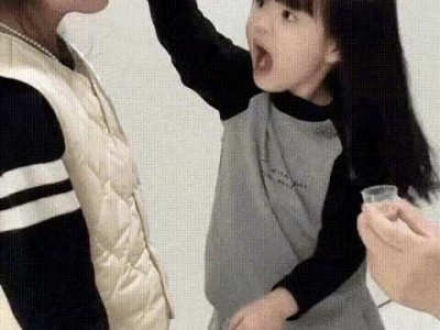 아빠 "언니 약 먹일건데 도와줘"