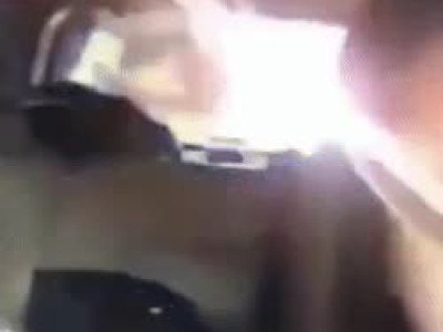 길가다 경찰한테 잡힌 여자