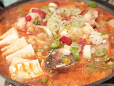 [스압] 유학생 시절 돈 없어서 개사료 먹는다고 소문난 교수님.jpg